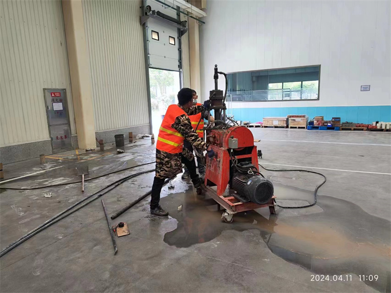 宁江厂房地面下沉塌陷注浆加固施工